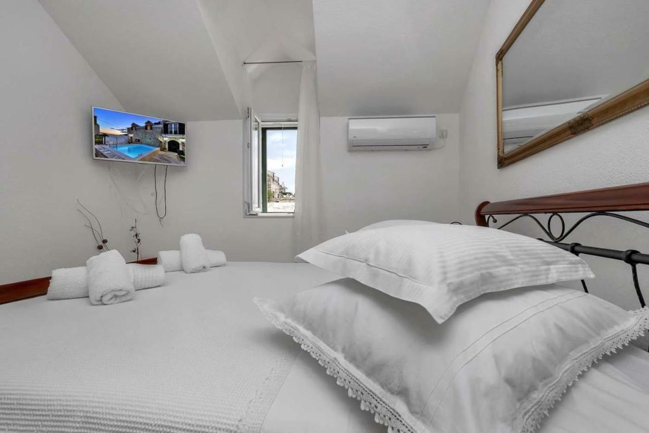 Luxury Villa Topolina Baska Voda Luaran gambar